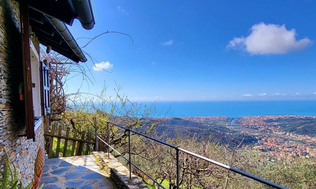 Cogorno House | Stone Country House 'Paradiso San Giacomo' with Sea View and Large Garden