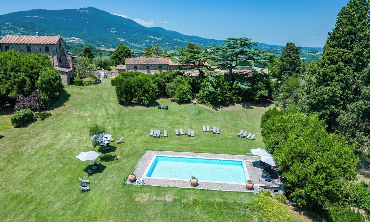 Cetona House | Stone house with pool between Tuscany and Umbria