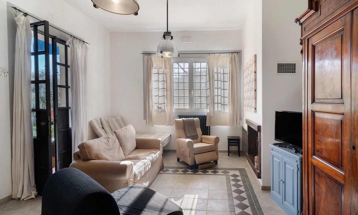Cisano sul Neva Apartment | Studio Apartment 'Da Linda' with Mountain View and Wi-Fi
