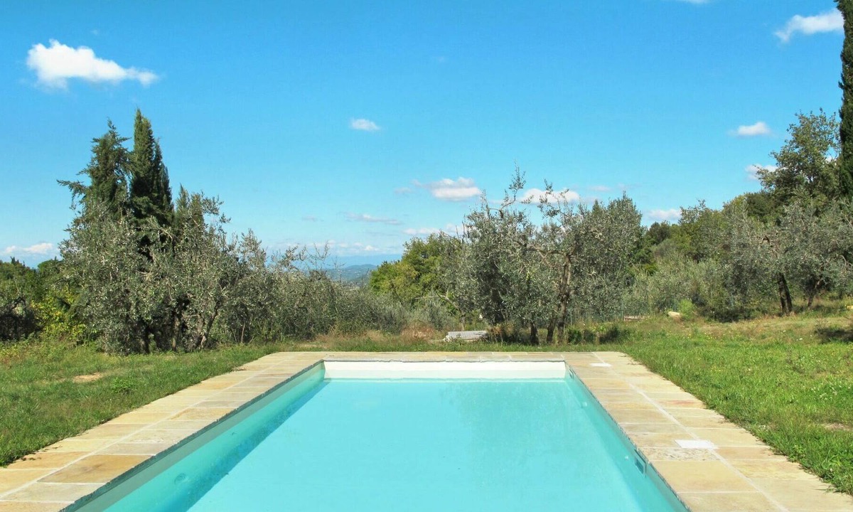 Tavarnelle Val di Pesa Villa | Stunning private villa for 5 people with pool, TV, patio, pets allowed and parking