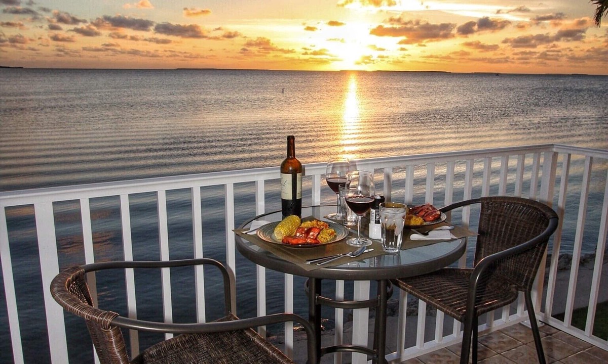 Islamorada House | Stunning Bayfront Townhouse with Boat Slip/Marina Access - A Luxurious Retreat!