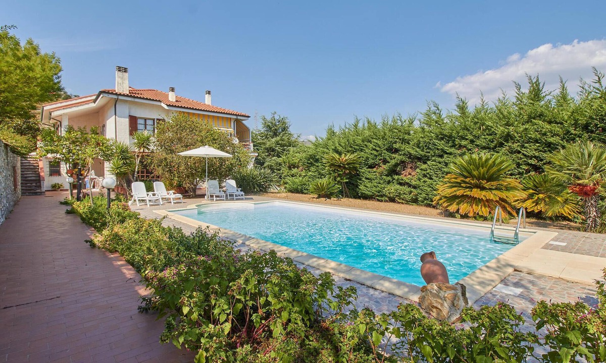 Torrazza House | Stunning home in Imperia -IM-