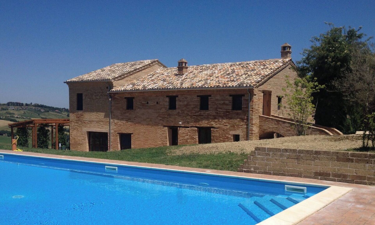 Montegiorgio Villa | Stunning private villa for 14 guests with WIFI, A/C, private pool, TV and panoramic view