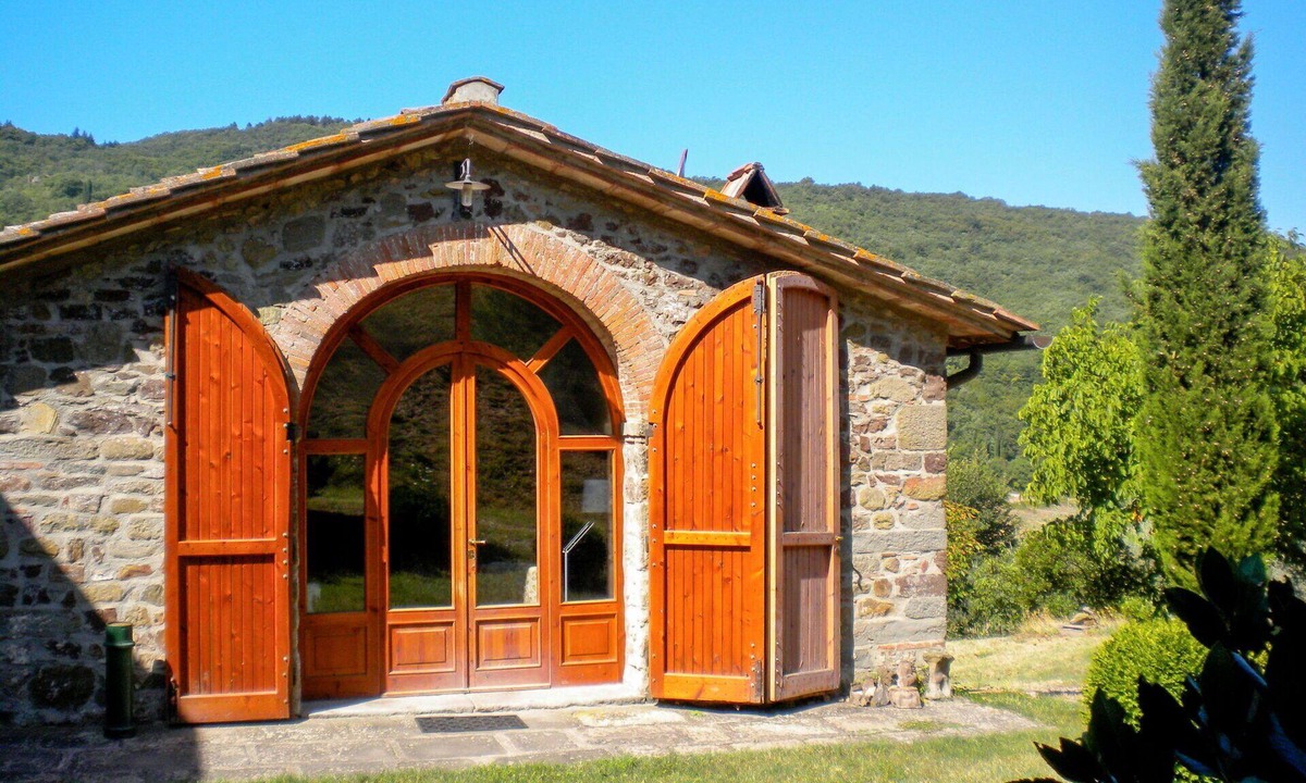 Greve in Chianti Villa | Stunning villa for 4 guests with WIFI, pets allowed and panoramic view