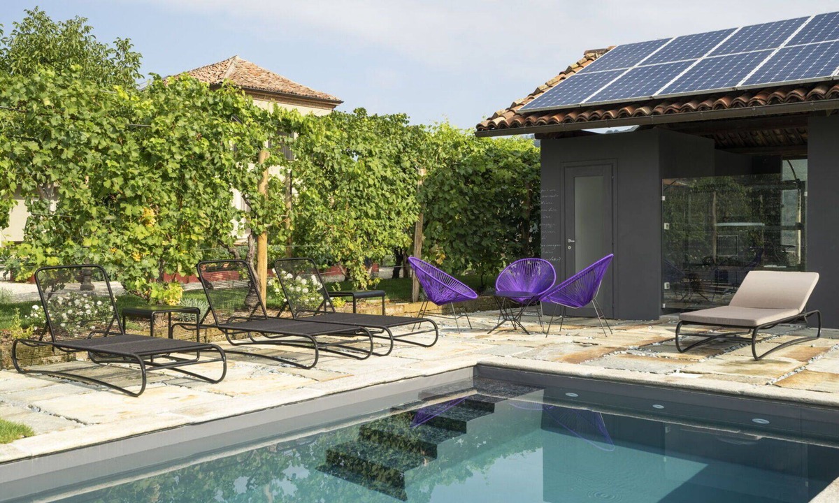 Santo Stefano Belbo Villa | Stunning villa for 12 guests with private pool, WIFI, TV, terrace and panoramic view, close to .