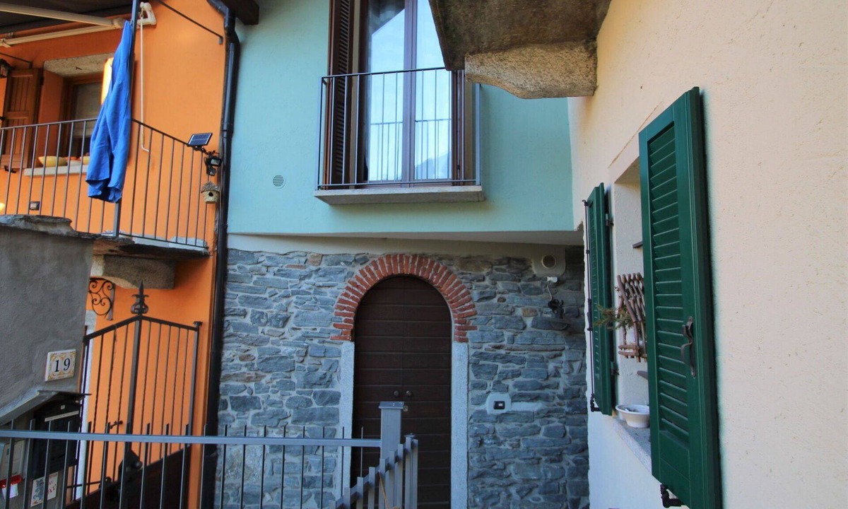 Mergozzo House | Stunning villa for 2 people with WIFI and TV