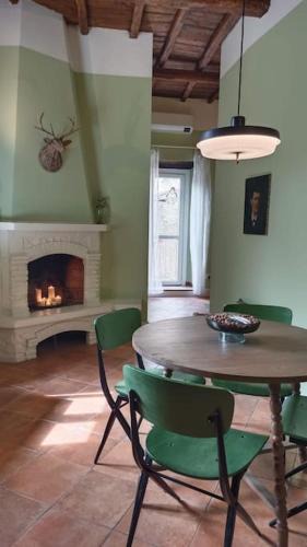 Caprarola Apartment | Suite Farnese Le Rondini - Gioiello nel cuore di Caprarola