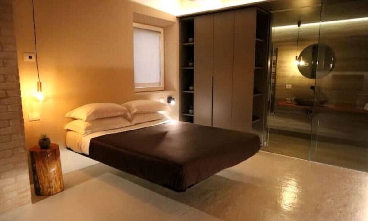 Poggio San Marcello Apartment | Suite with private in-room whirlpool and garden pool