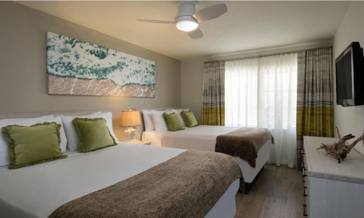 Islamorada Villa | Sunny Vacay! 2 Garden View Units w/ Kitchenette, Outdoor Pool, Free Parking!