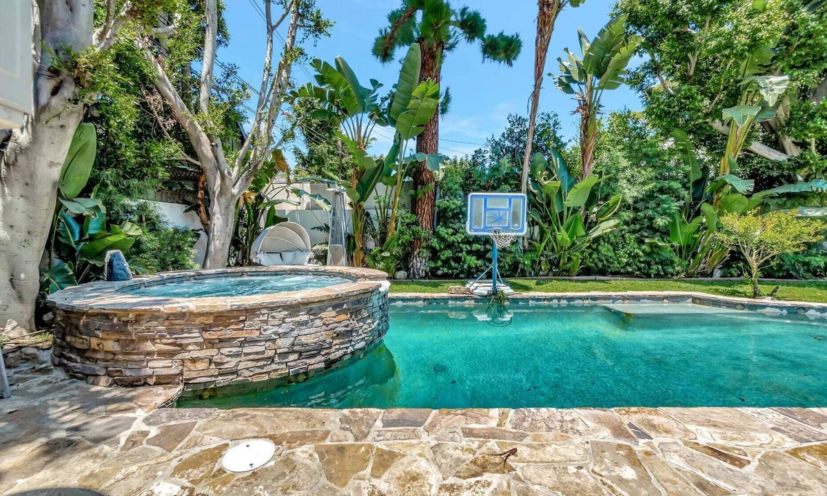 Hollywood Villa | Sunset Manor | Pool & Spa! by Colby & Conrad