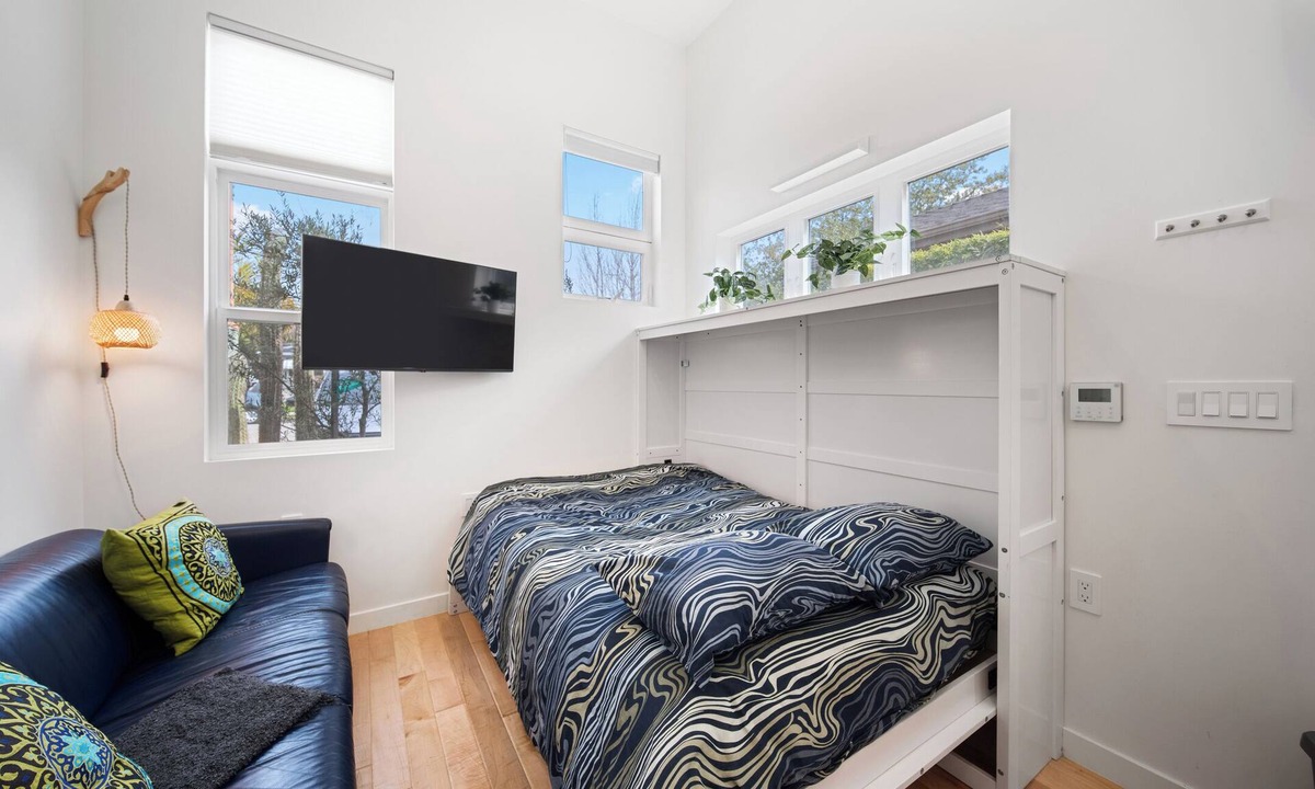 Clarkdale Apartment | Superb studio with AC in pleasant Culver City location