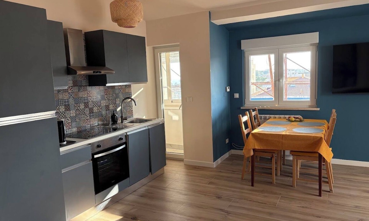 Montesilvano Apartment | Terrazza Mare e Monti WiFi, parking and beach 150 m away