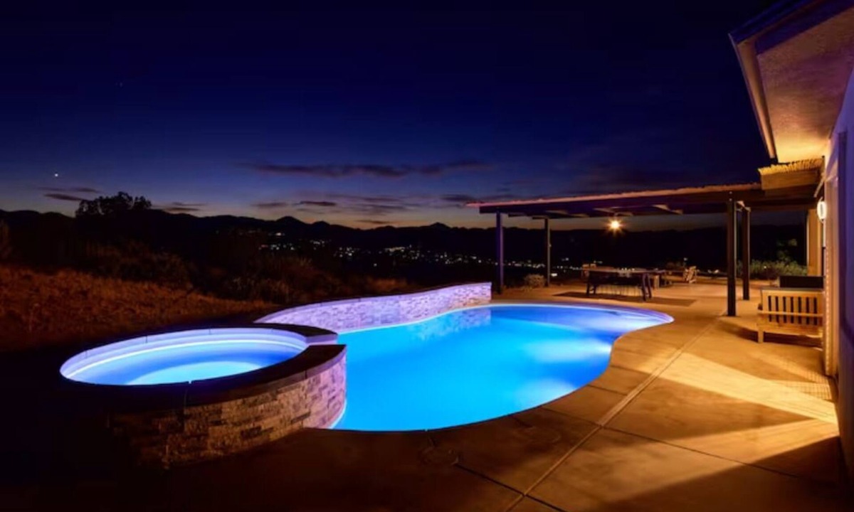 Yucca Valley Villa | The El Dorado - Salt Water Pool and Spa - Amazing Views - Modern and Spacious