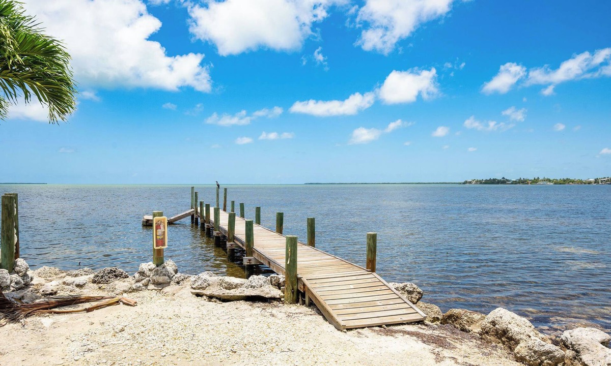 Cudjoe Key House | The Grand Tiki Estate - Private Dock, Pool & Endless Ocean Views