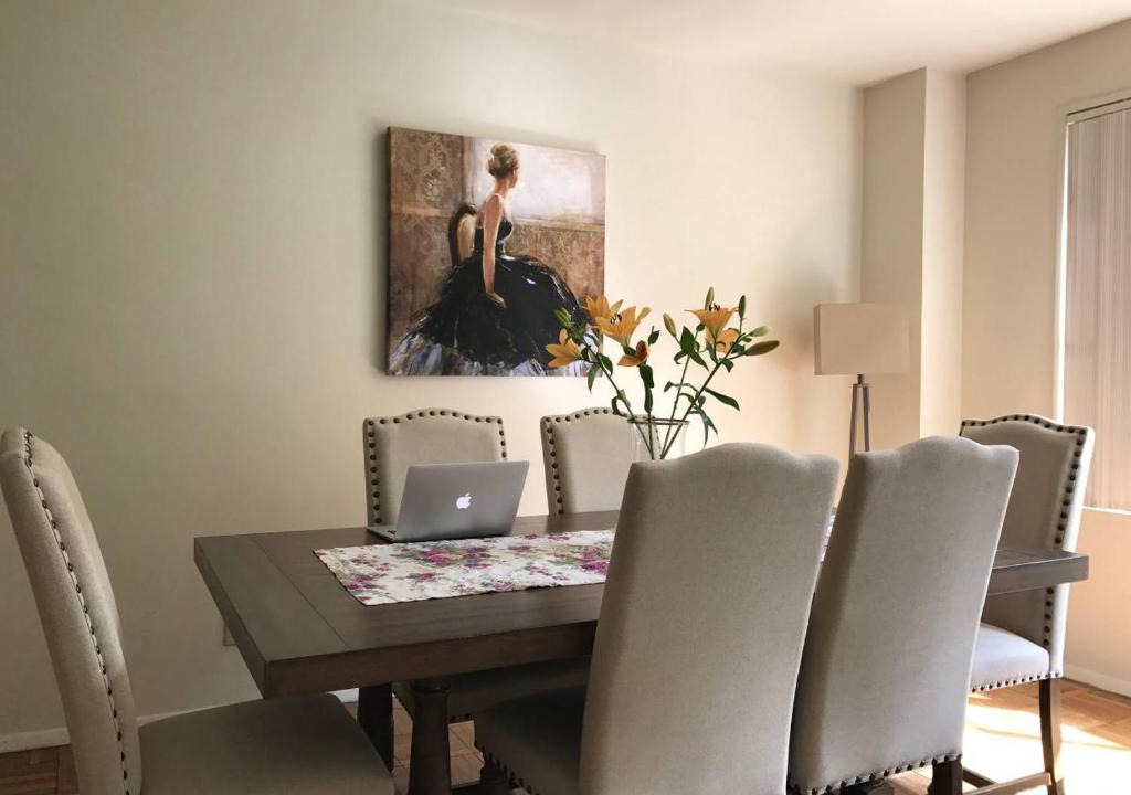 La Brea Apartment | The Grove Luxury Apartment