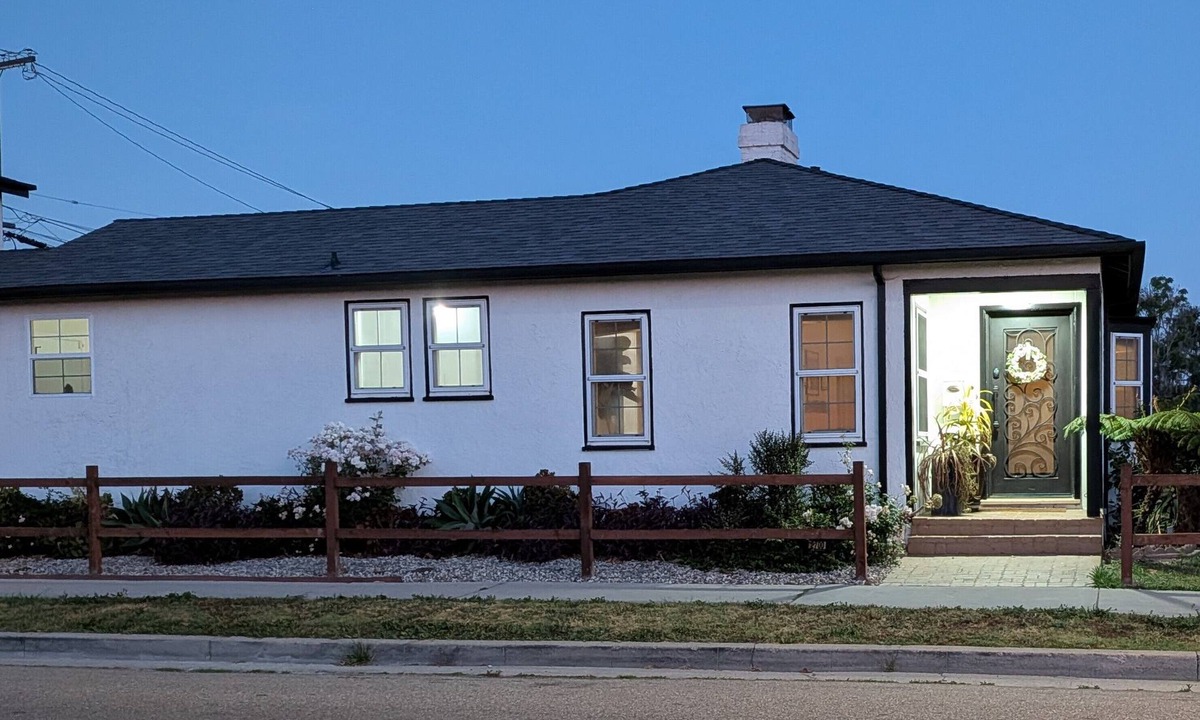 Los Angeles House | The Jewel of Inglewood near Sofi, The Forum, and Intuit Dome