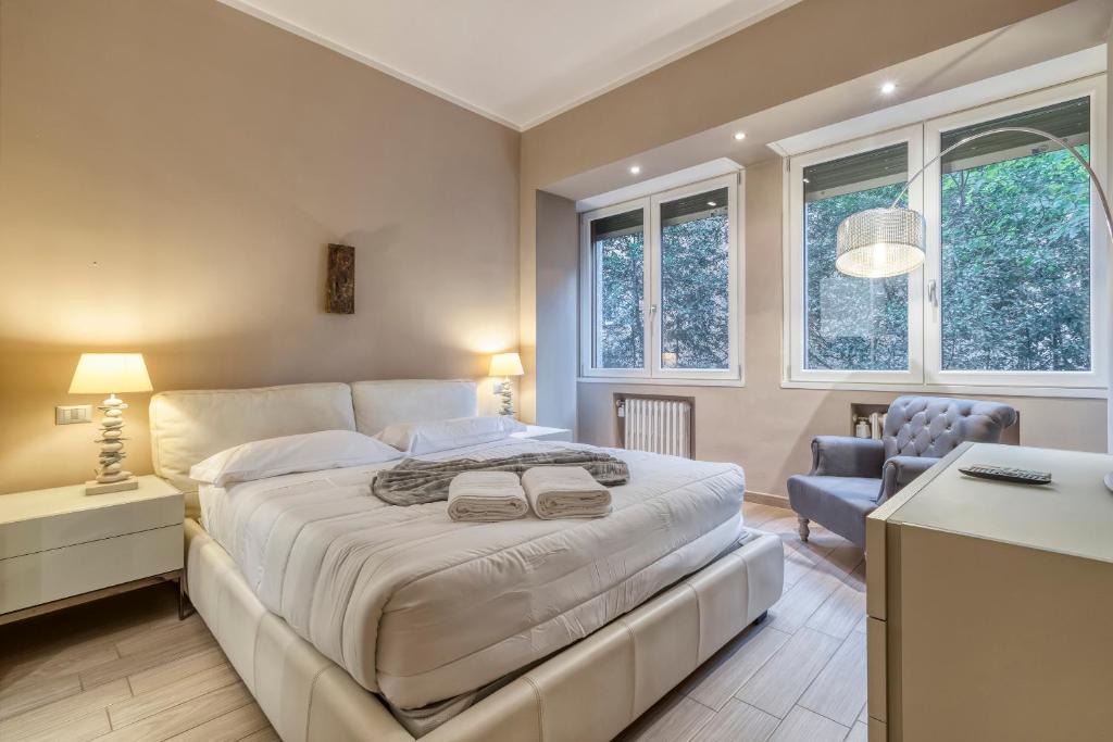 Historic Center Apartment | The Modern Nest - BeMyHost