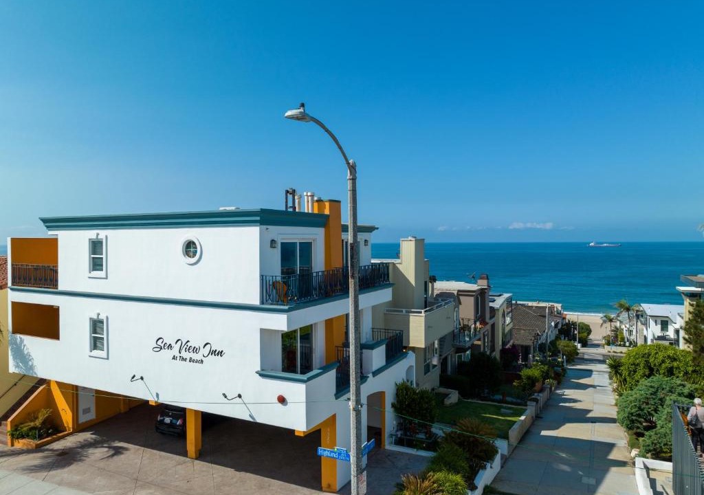 Sand Section Hotel | The Sea View Inn At The Beach