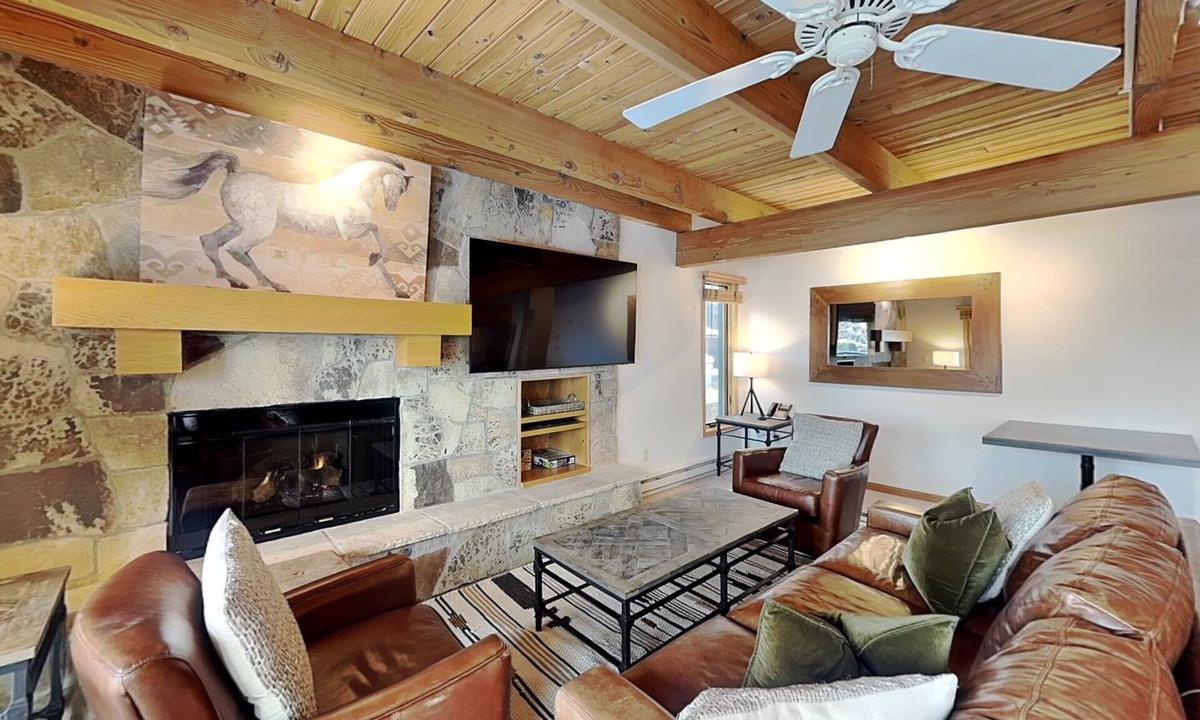 Snowmass Village Condo | 🌲Timberline B2A Deluxe 3-Bedroom ~Hot Tub~Pool~WiFi~Ski-in/out~Local Shuttle🌲