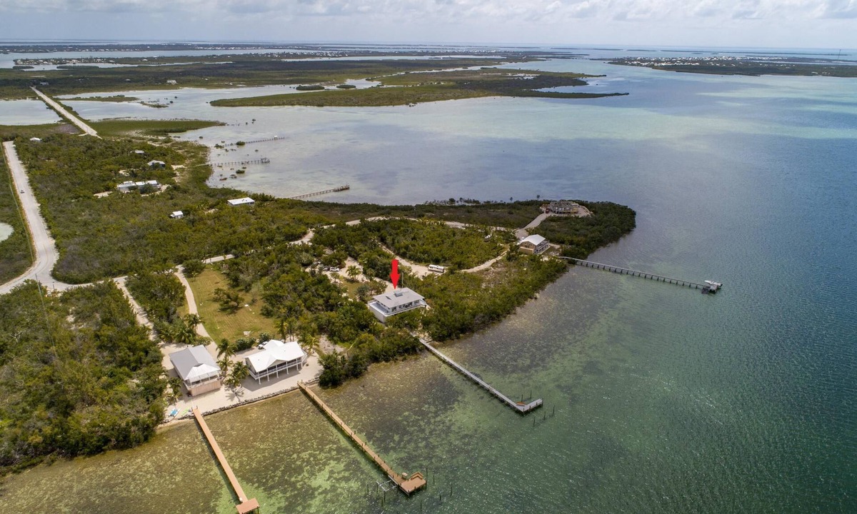 Big Torch Key House | Torchview Lookout- Secluded Waterfront Retreat With 240’ Dock On Niles Channel