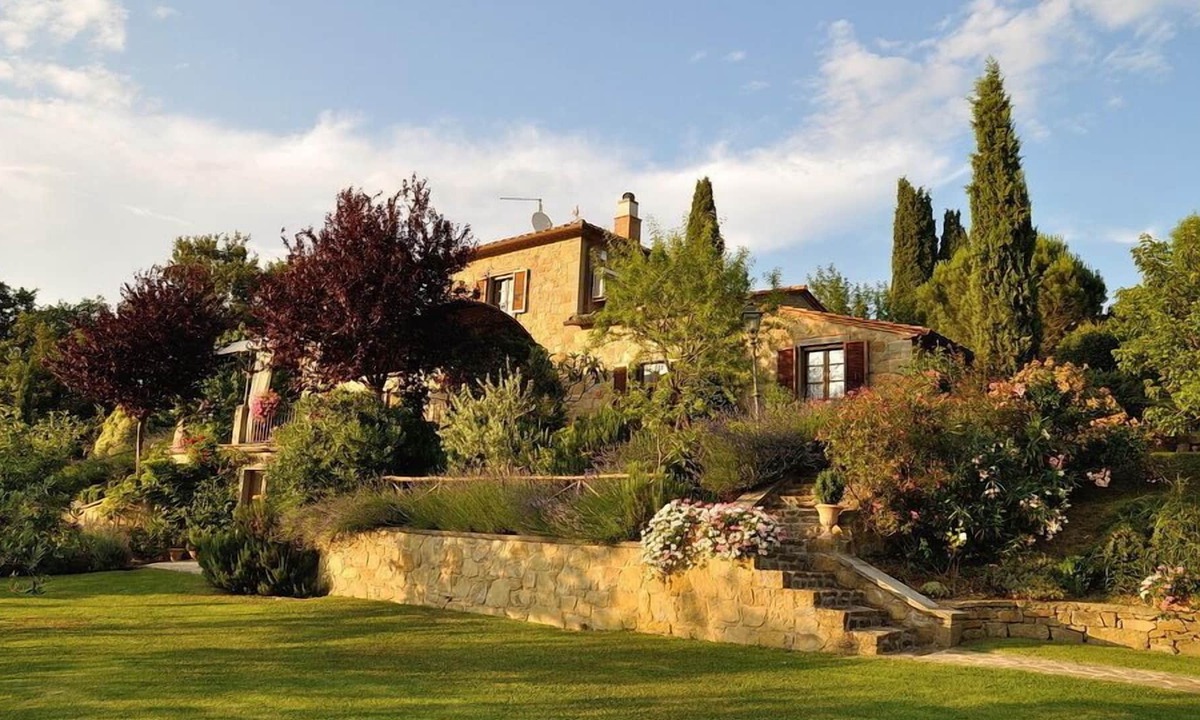 Mercatale di Cortona Villa | Toscana Fantastica - Cortona, Villa Sleeps 6 large Pool, and Chef's Kitchen