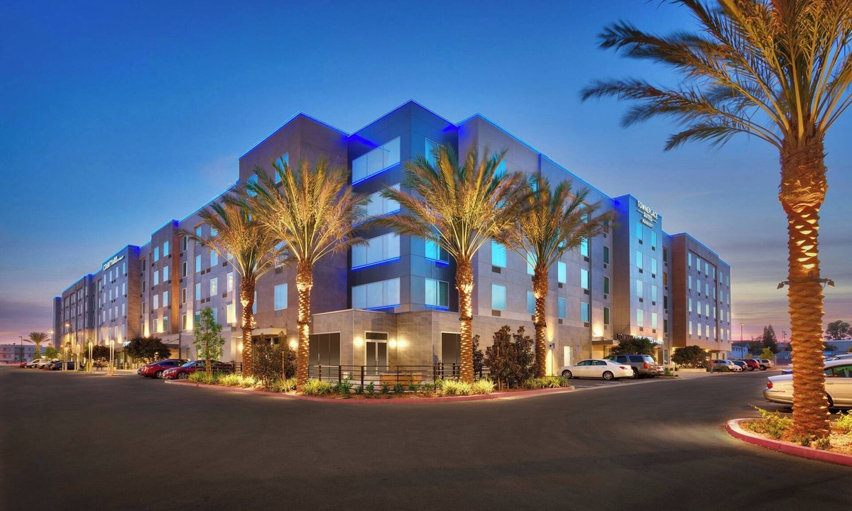 Hawthorne Hotel | TownePlace Suites by Marriott Los Angeles LAX/Hawthorne