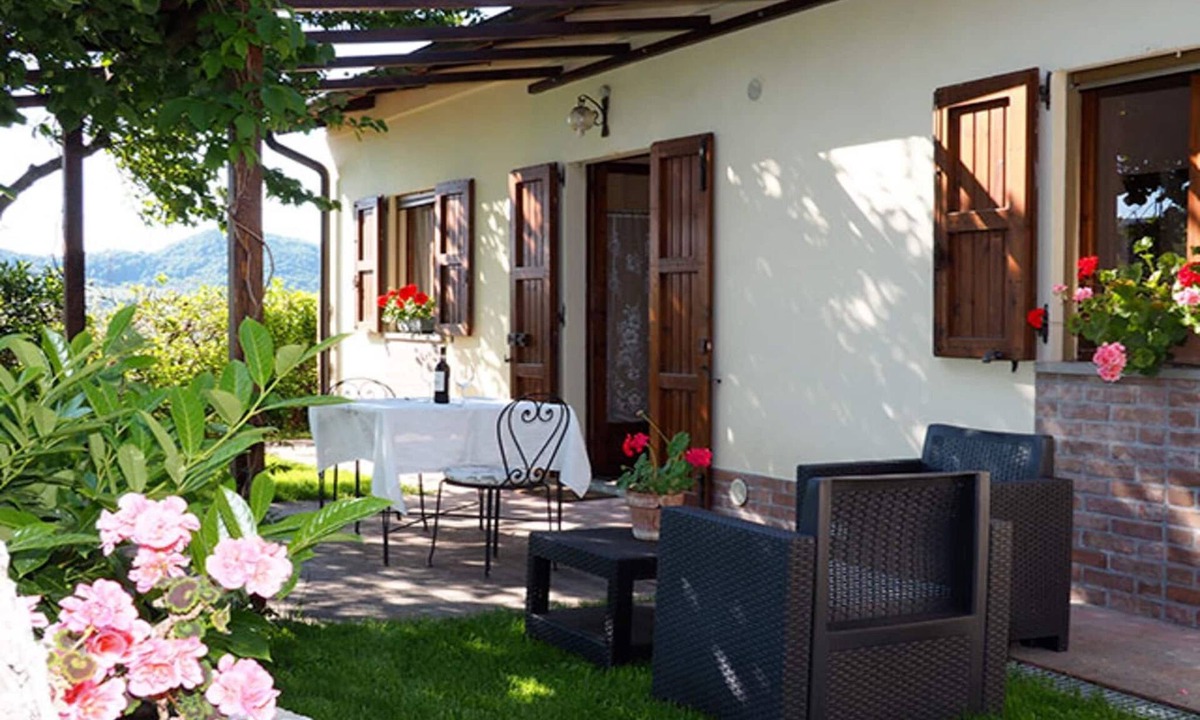 Monte Santa Maria Tiberina House | Tranquil Farmhouse in Umbria