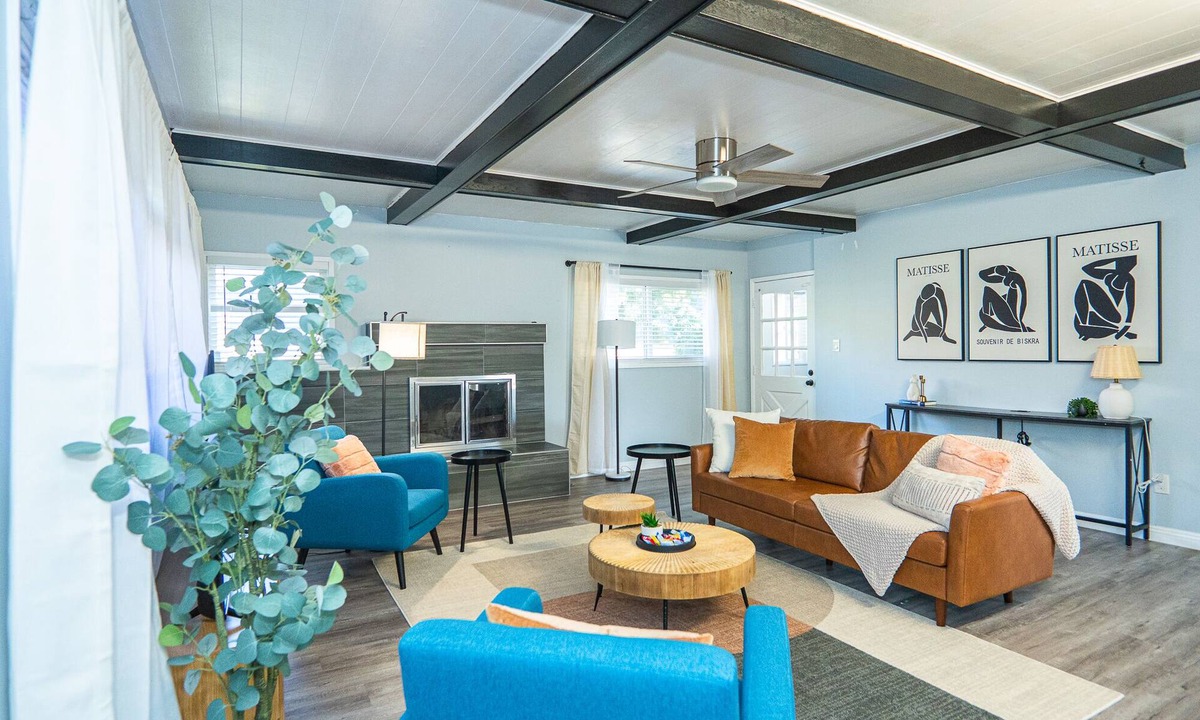 Northwest Torrance House | Tranquil Oasis: Mins to LAX. Downtown LA & Orange County. SoFi/Redondo/Disney