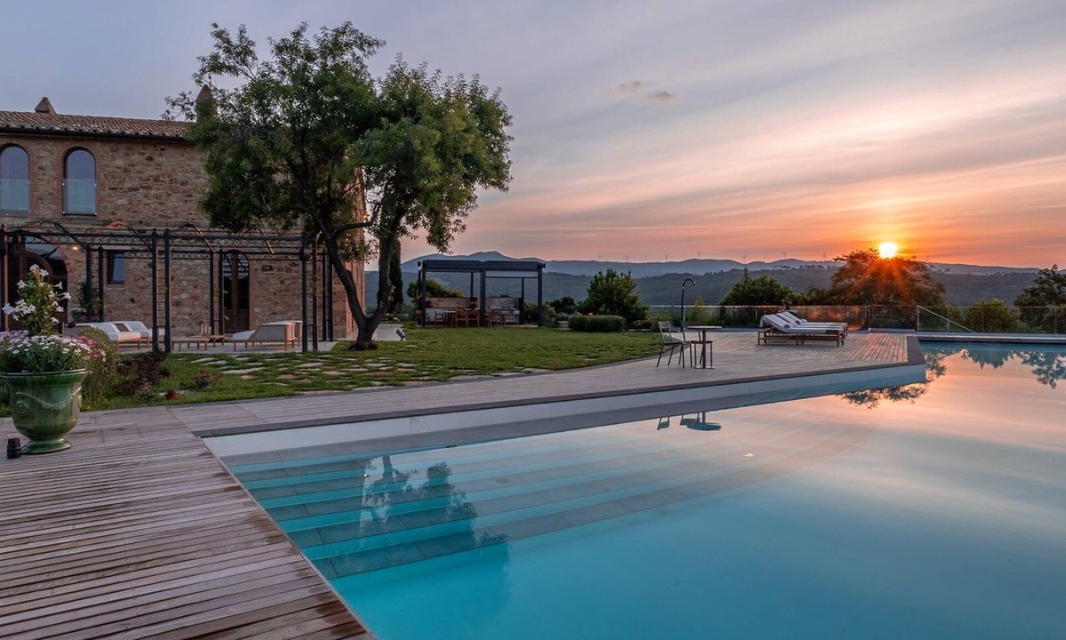 Riparbella Villa | Tuscan Villa with Bespoke Experiences