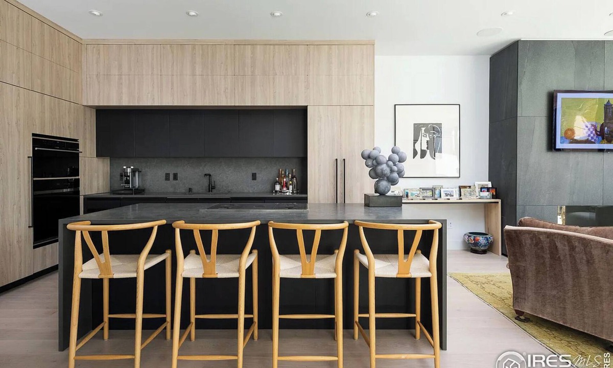 Lower Arapahoe House | Ultimate Modern Luxury Downtown Boulder w Views!