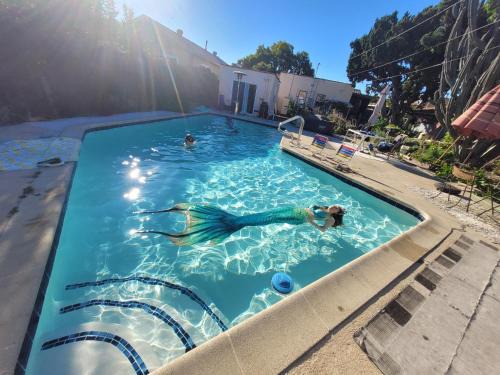 North Long Beach Apartment | Urban Farm House +Hot Tub+Pool