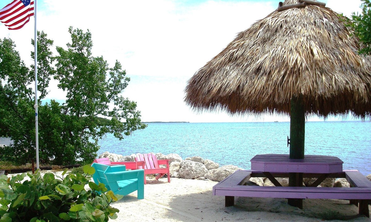 Key Largo House | Vacation Paradise-Relax-Enjoy the Sunshine & Sea Breeze Experience KEYS LIFE.
