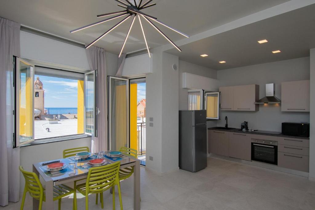 Varigotti Apartment | Varicottis Home - casa vacanza a 2 minuti dal mare