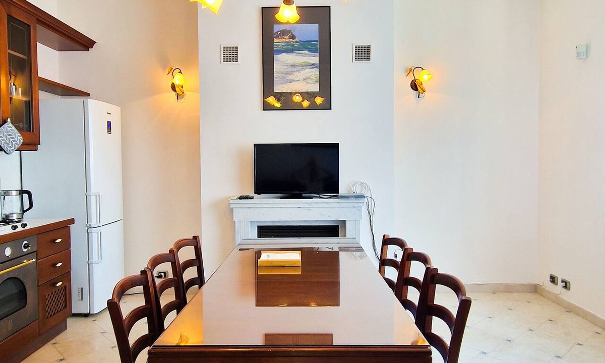 Varigotti Apartment | Varigotti Tropical Garden - full floor Apartment
