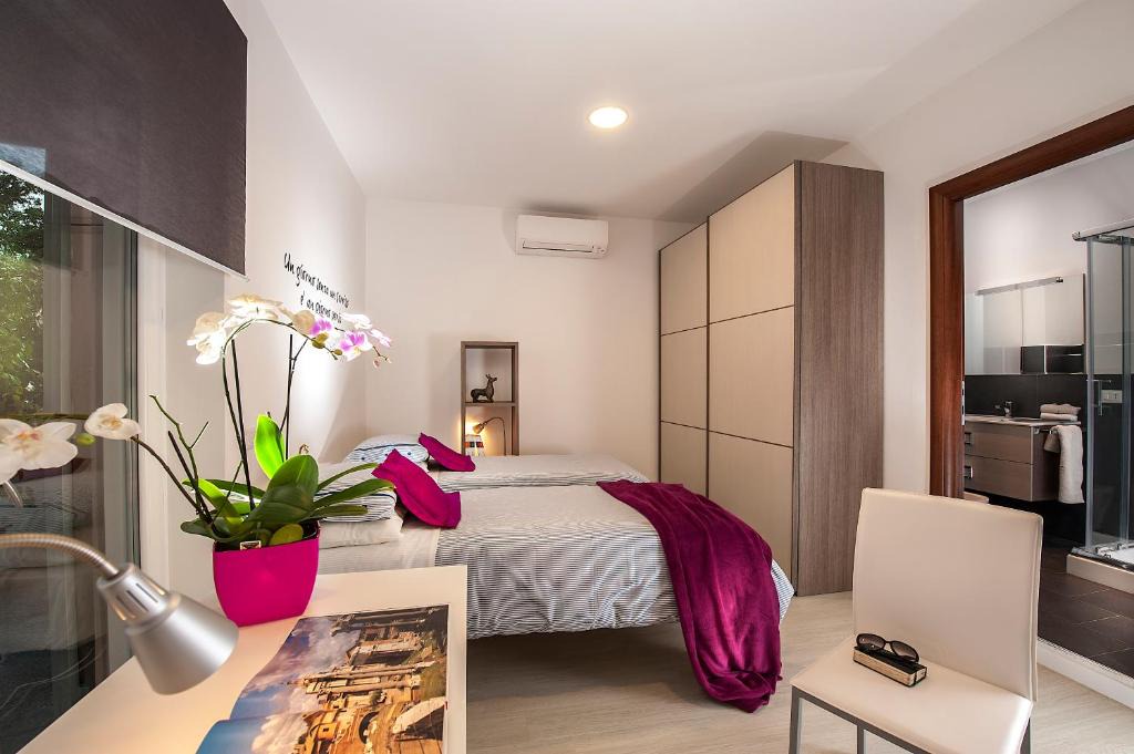 Quartiere XV Della Vittoria Apartment | Vatican Meadows