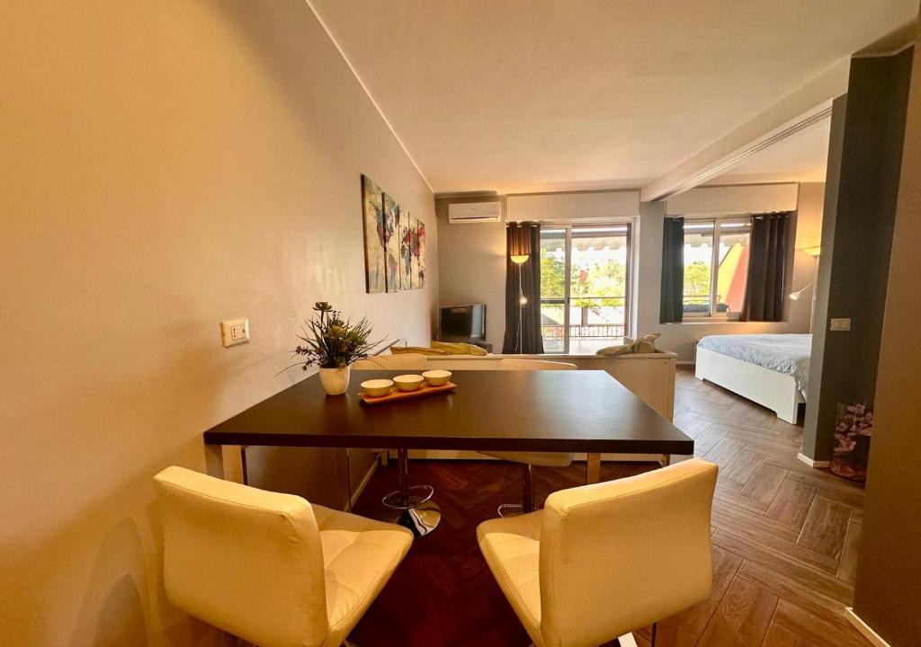 Milano 3 Apartment | Victoria House