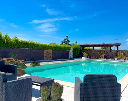 Latina Apartment | VILLA A CASA DI BETTY - Spacious & Bright Apartment with Private POOL - An Oasis of Peace to relax and recharge