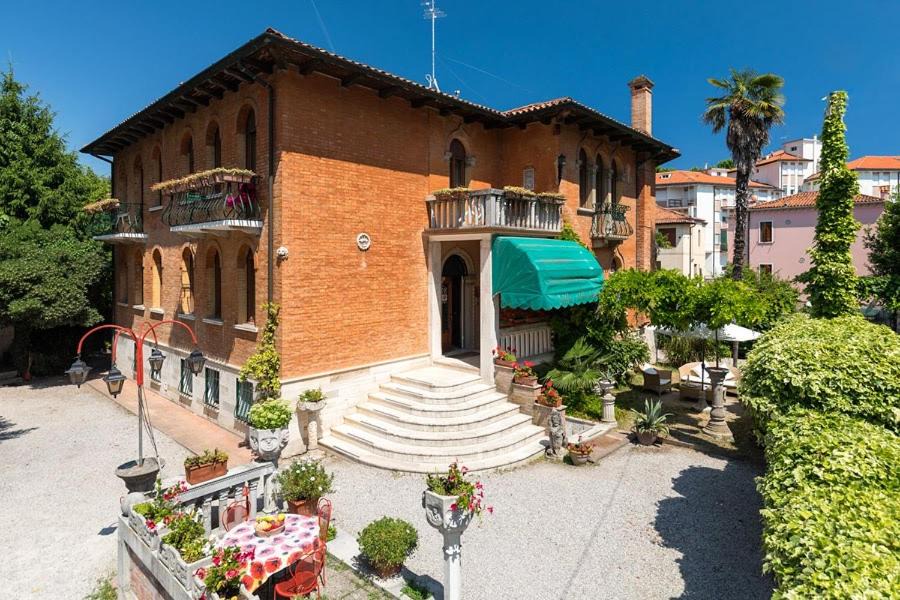 Santa Maria in Stelle Hotel | Villa Albertina