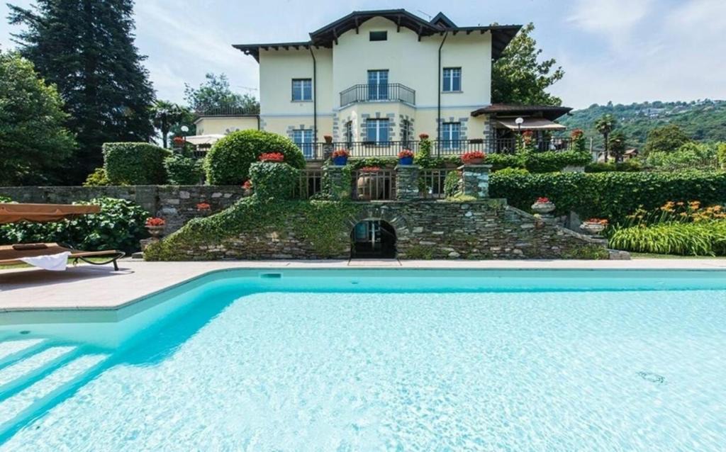 Carciano Villa | Villa Angela