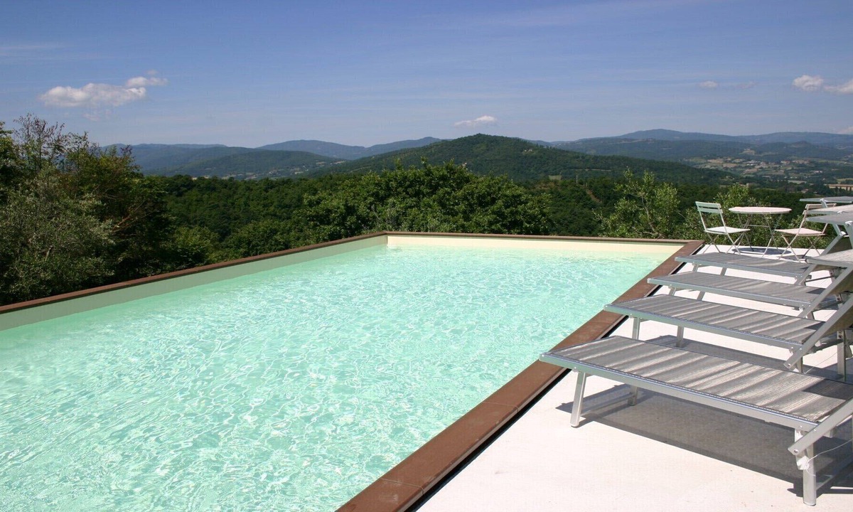 Calzolaro Villa | Villa Bastiola (sleeps 6-8 + 2 cots) with private pool and heavenly views