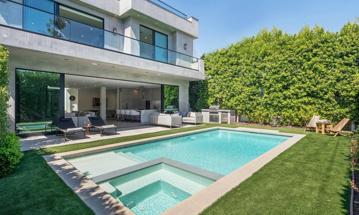 Beverly Hills Villa | Villa Bond by LuxJB 🏆 Hotel-Level Service 🏆 New Modern Estate