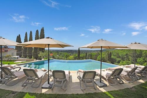 Ponte Buriano Villa | Villa Chimera Green 12 with Pool & Gym