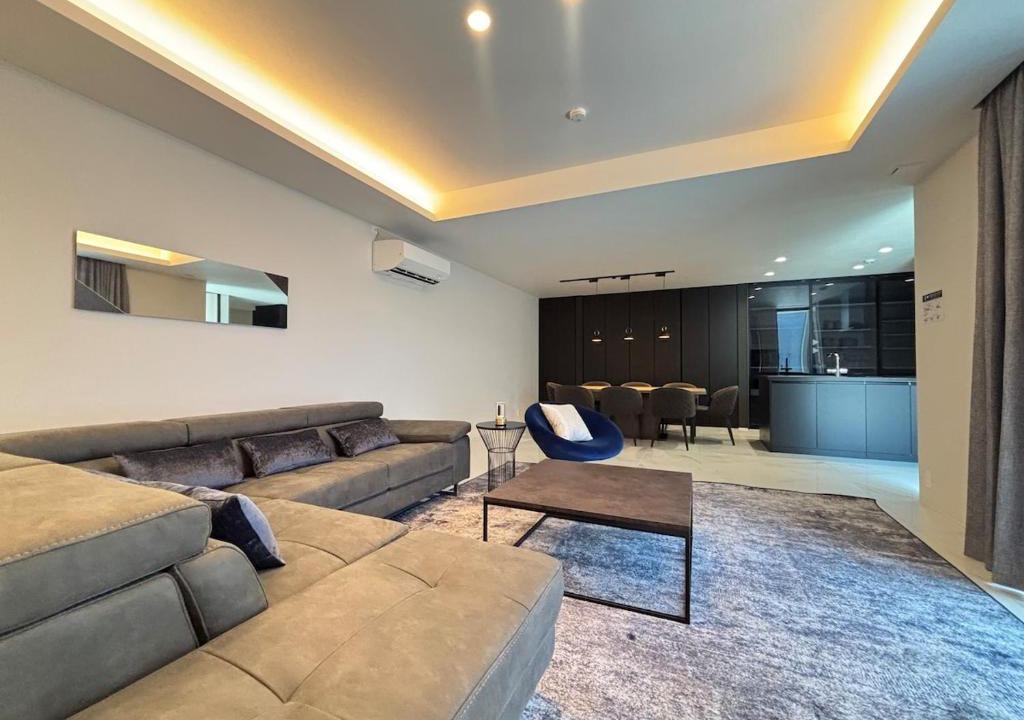 Maihama Apartment | Villa EIZA 舞浜