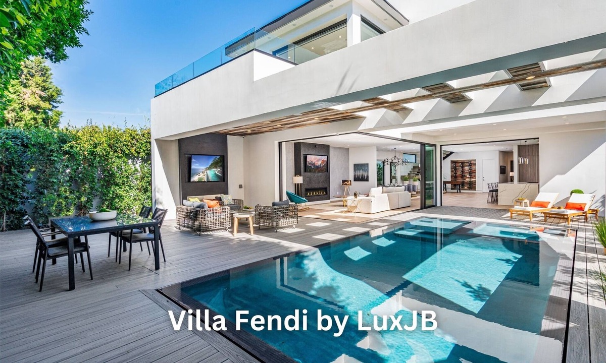 Beverly Hills Villa | Villa Fendi By LuxJB 🏆 Family Friendly 🏆 Heated Pool & Jacuzzi