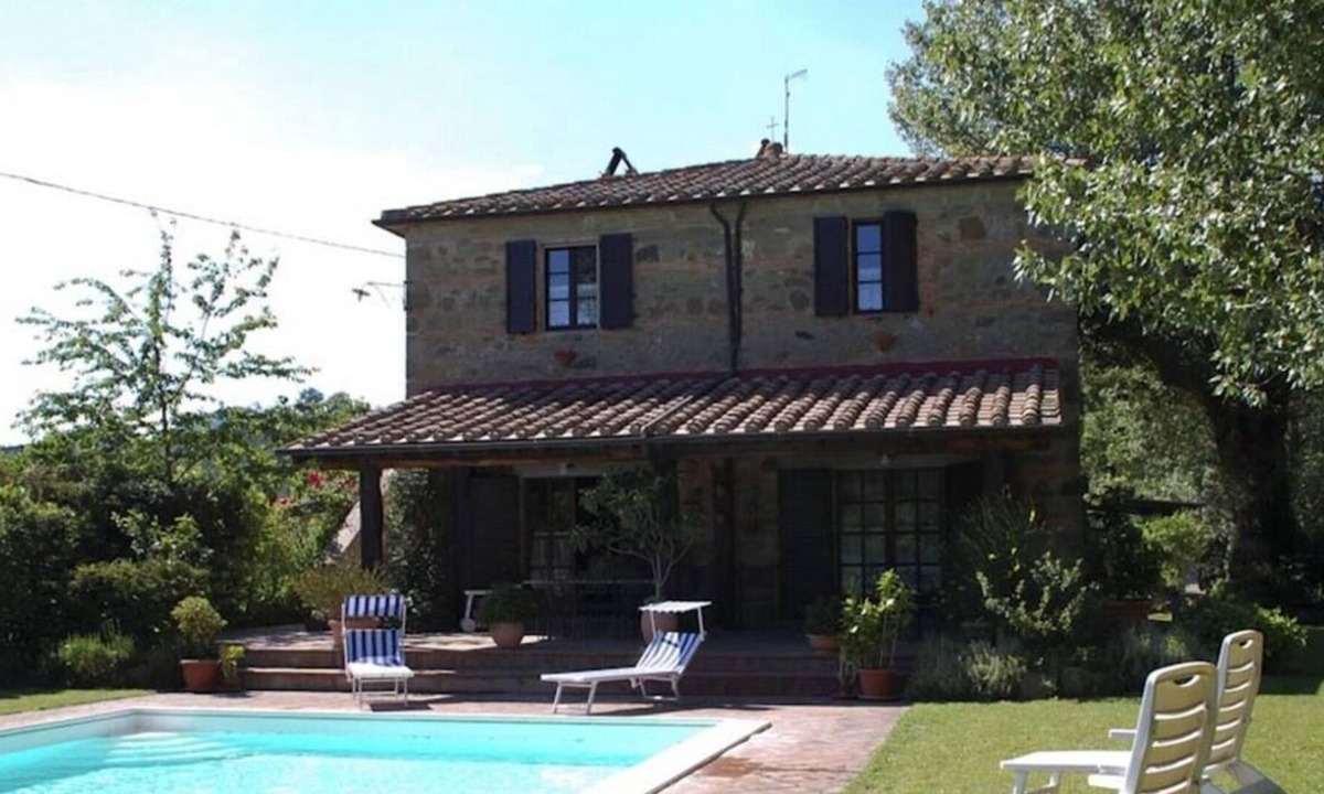 Il Poggio Villa | Villa Iza - Three Bedroom Villa, Sleeps 8
