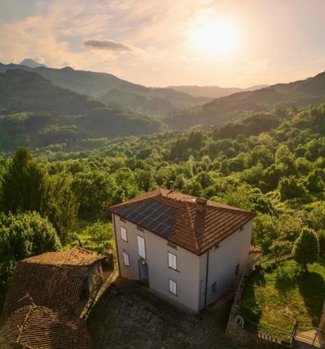 San Romano in Garfagnana Villa | Villa il Poggiolo - Panorama sulla valle Toscana