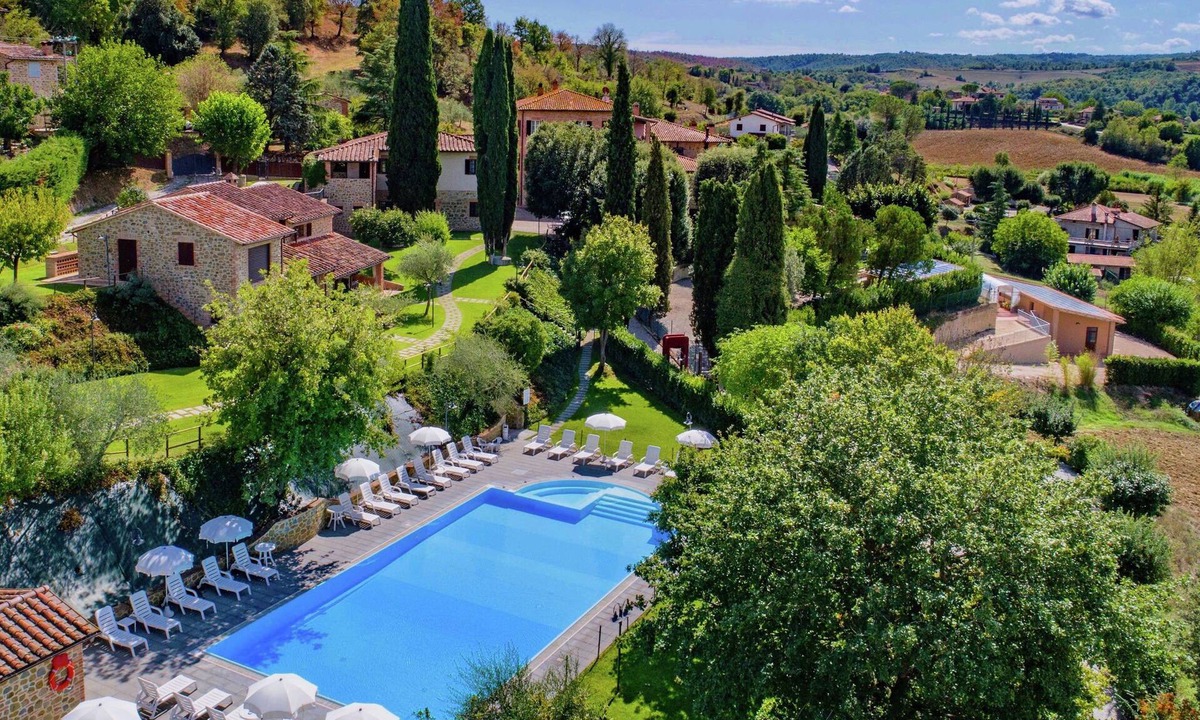 Popoltaio-Schiacciato Villa | Villa in Città della Pieve near Lake