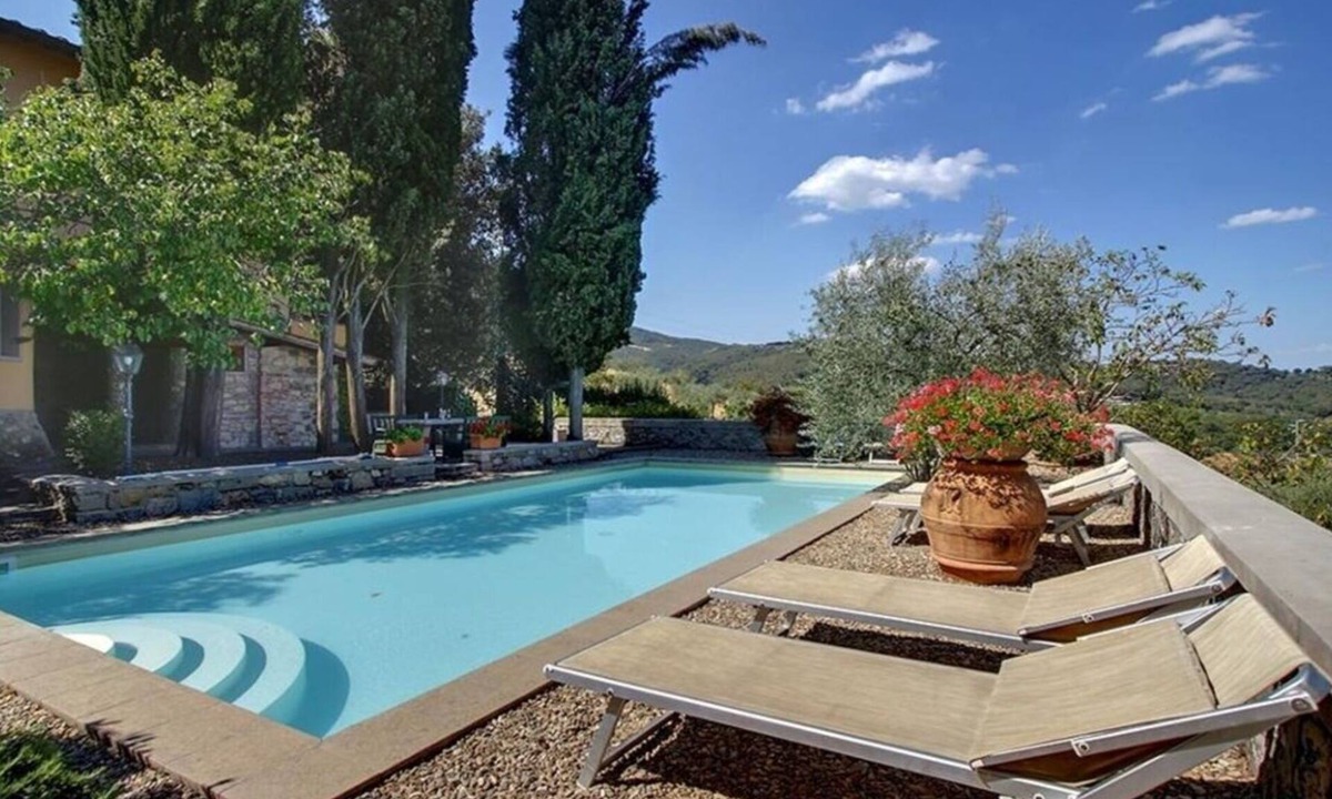 Ponte Agli Stolli Villa | Villa in Figline Valdarno with 4 bedrooms sleeps 10