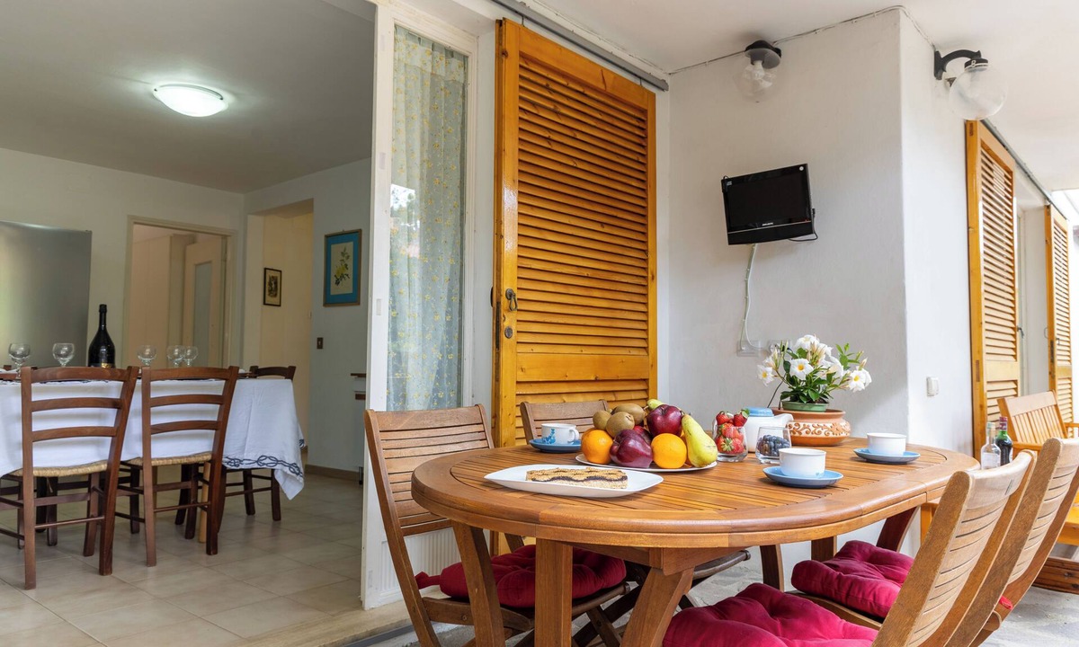 Castiglione della Pescaia Apartment | Villa Edera, apartment 20 meters from the sea