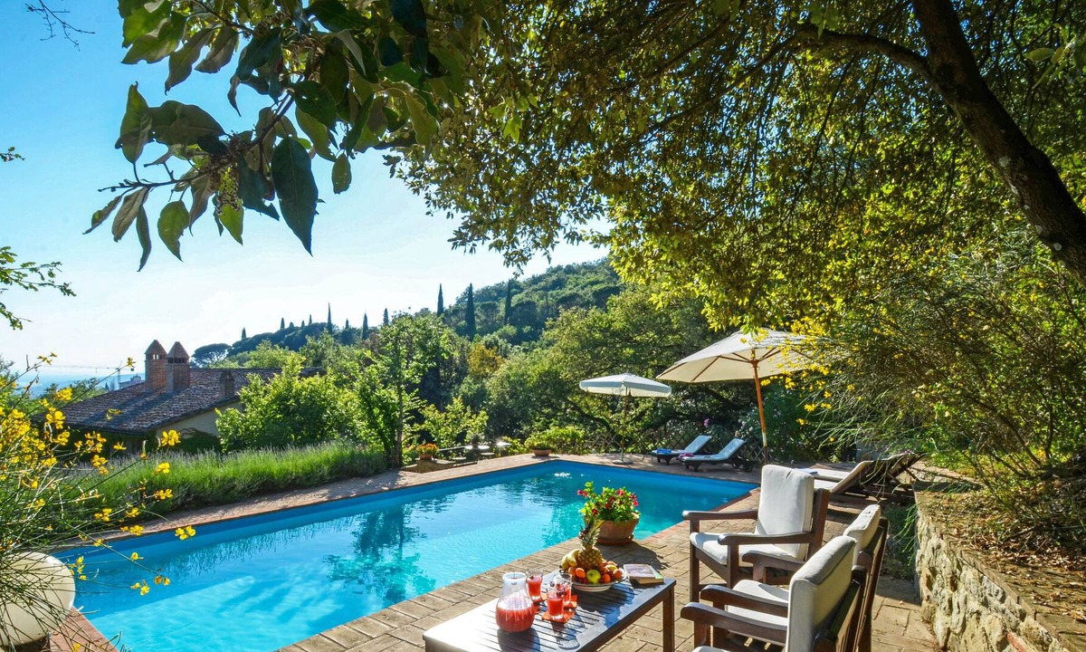 Passignano sul Trasimeno Villa | Villa Toppello - Five Bedroom Villa, Sleeps 10